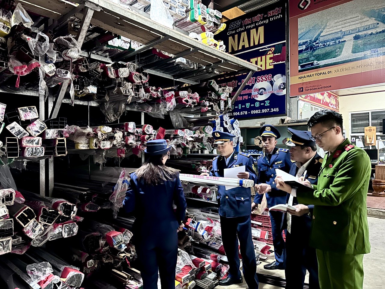 Thanh Hóa: Xử phạt 32,5 triệu đồng DN kinh doanh vật liệu xây dựng nhập lậu và quá hạn sử dụng