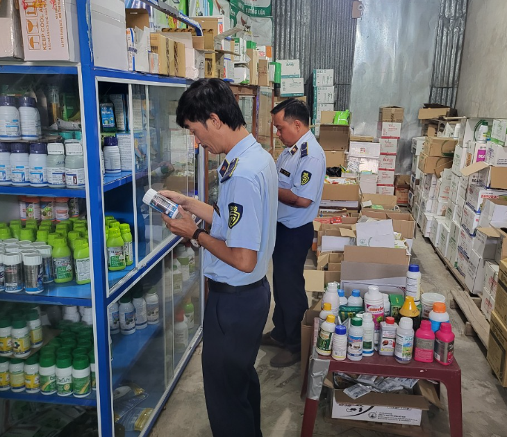 Kiên Giang xử phạt cơ sở kinh doanh thuốc bảo vệ thực vật vi phạm về nhãn hàng hóa